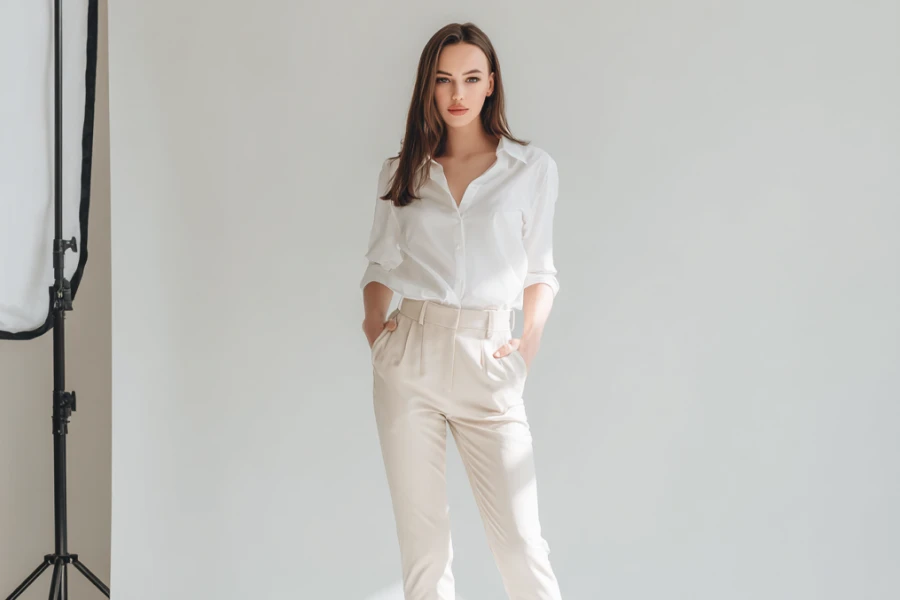 Online Guide on Fashion Through the Ages